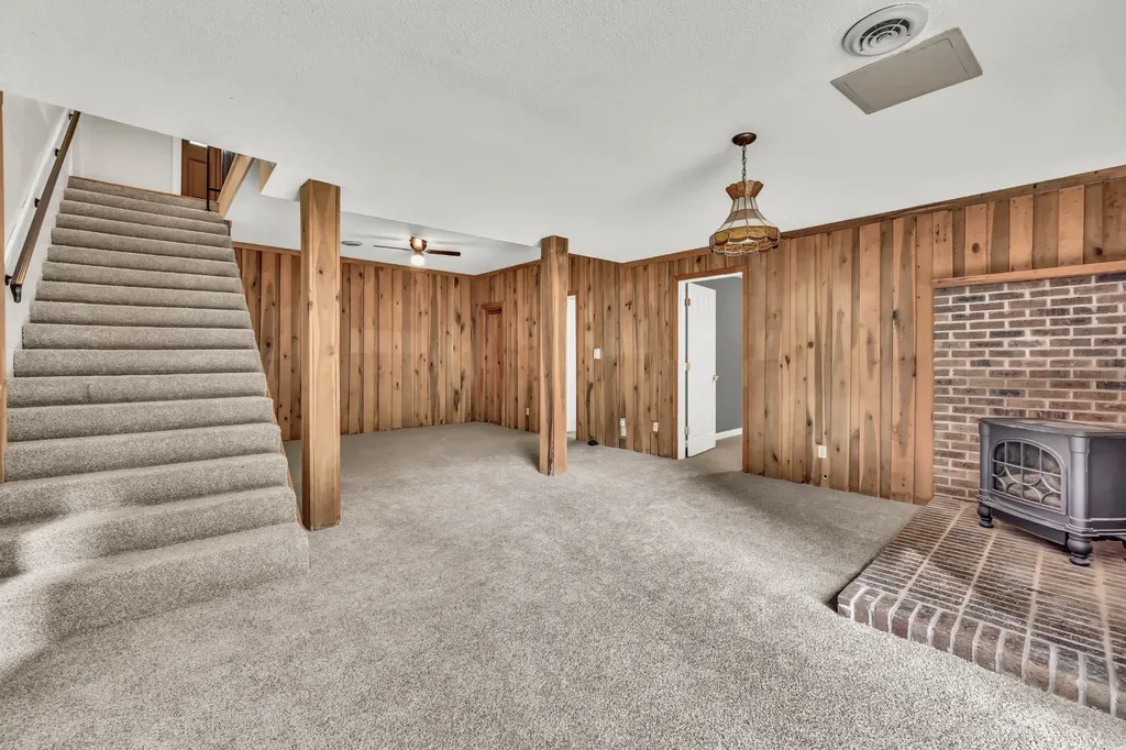3111 Ashland City Road Clarksville TN 37043