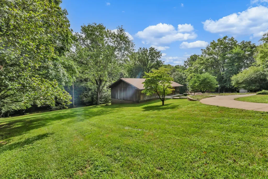 3111 Ashland City Road Clarksville TN 37043