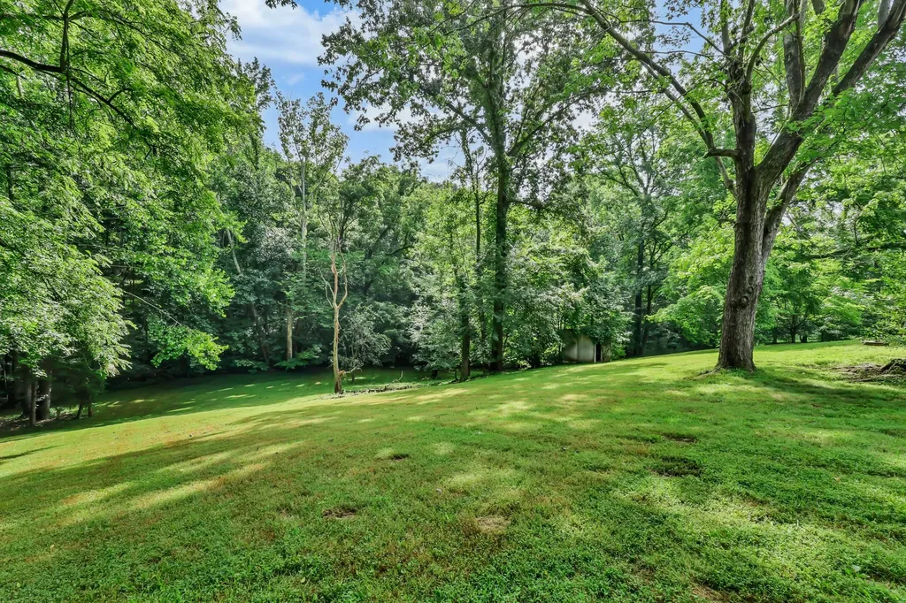 3111 Ashland City Road Clarksville TN 37043