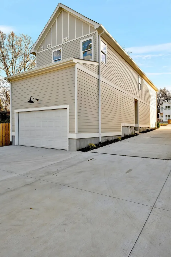 211B Queen Avenue Nashville TN 37207