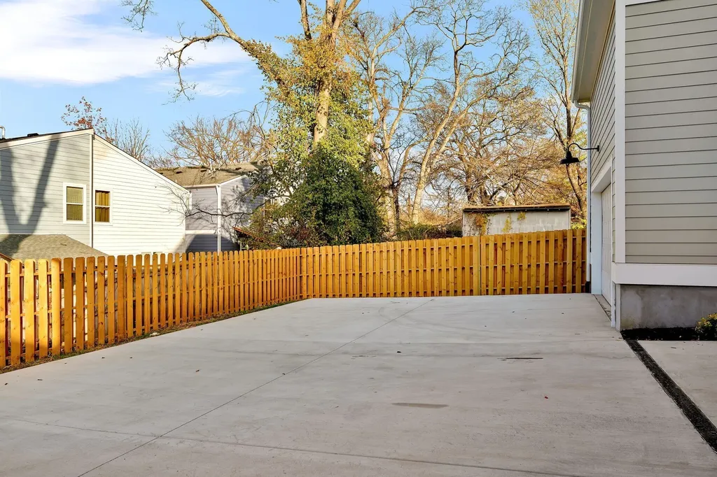 211B Queen Avenue Nashville TN 37207