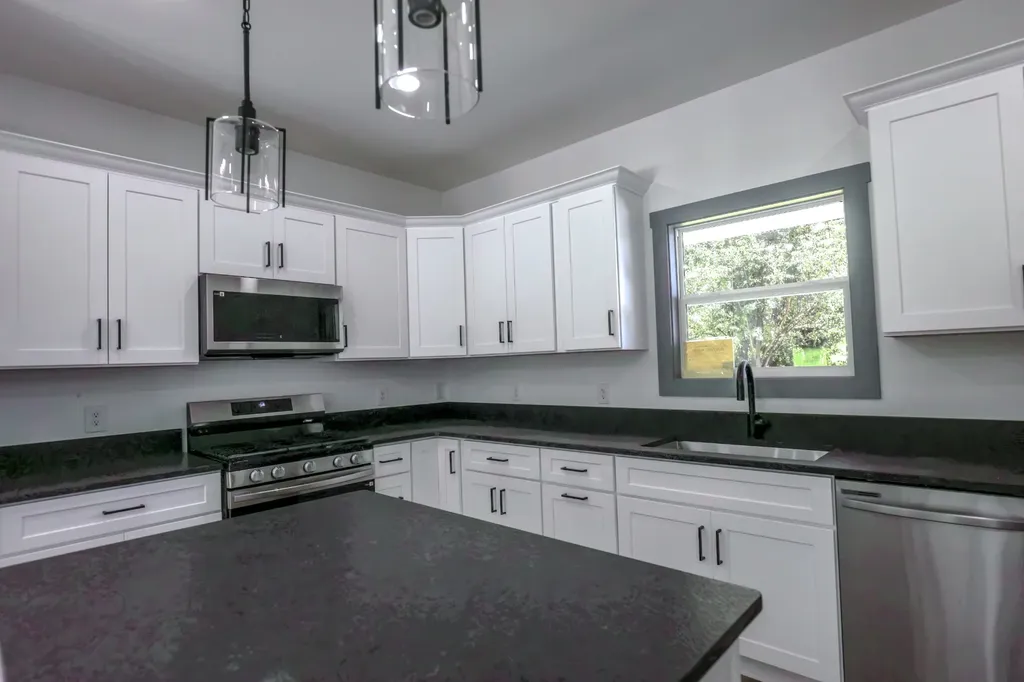 205 W Minnie Avenue Monterey TN 38574