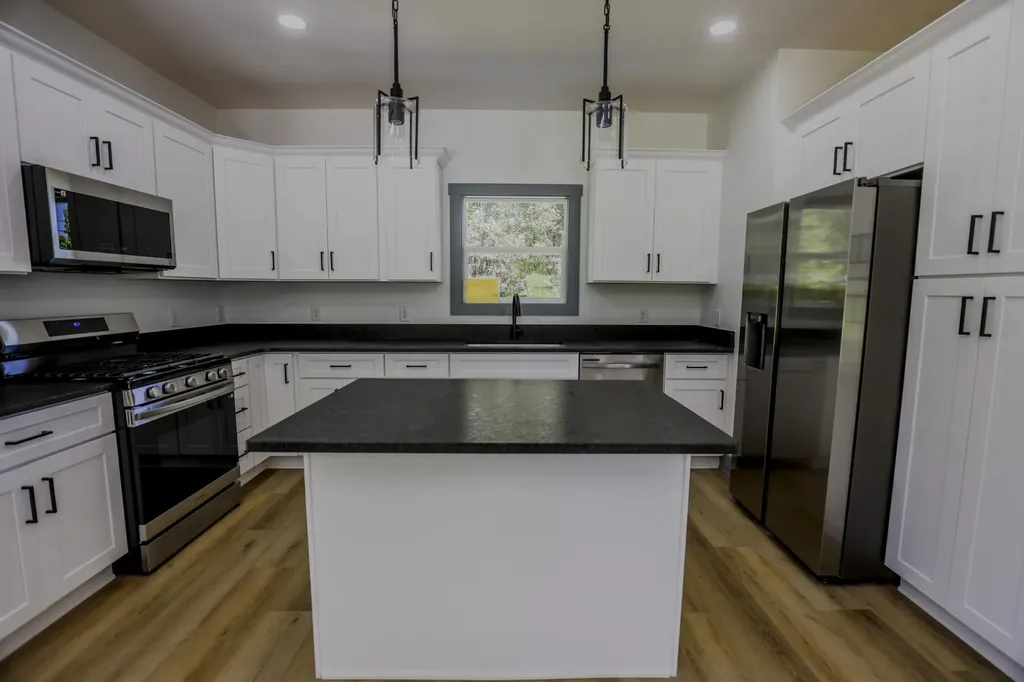 205 W Minnie Avenue Monterey TN 38574