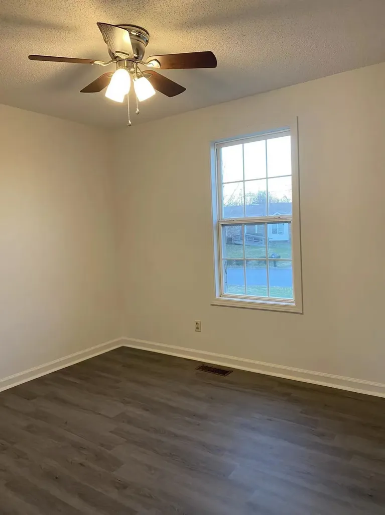1835 Cottingham Court Clarksville TN 37042