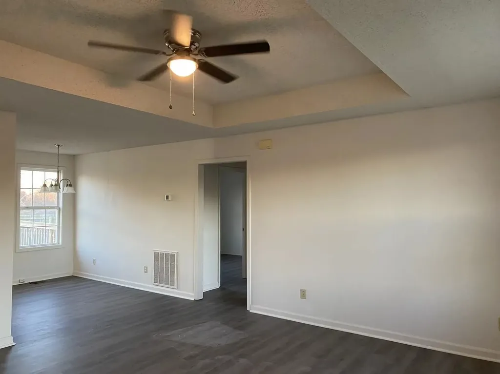 1835 Cottingham Court Clarksville TN 37042