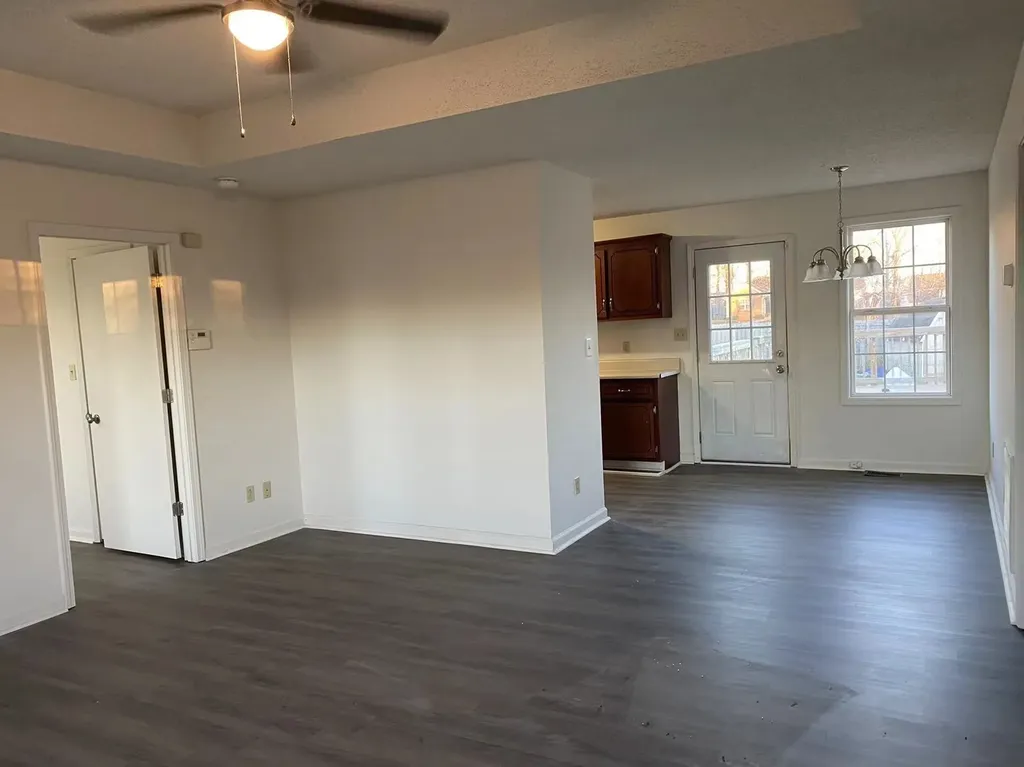 1835 Cottingham Court Clarksville TN 37042