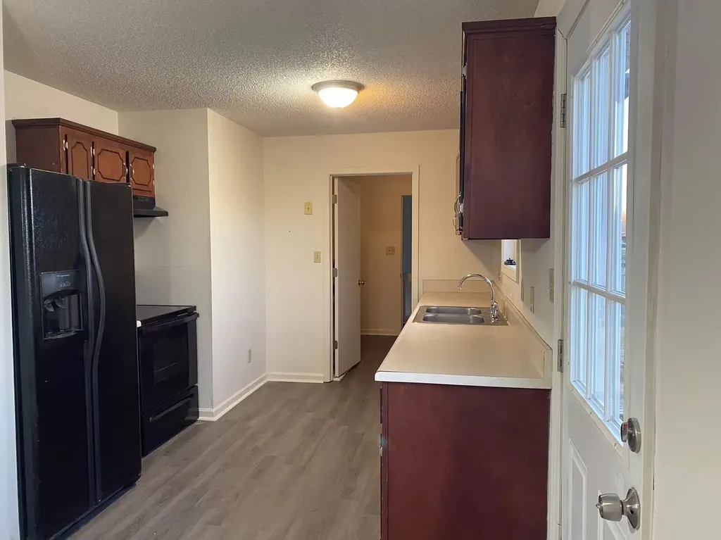 1835 Cottingham Court Clarksville TN 37042