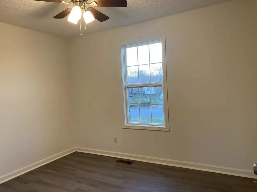 1835 Cottingham Court Clarksville TN 37042