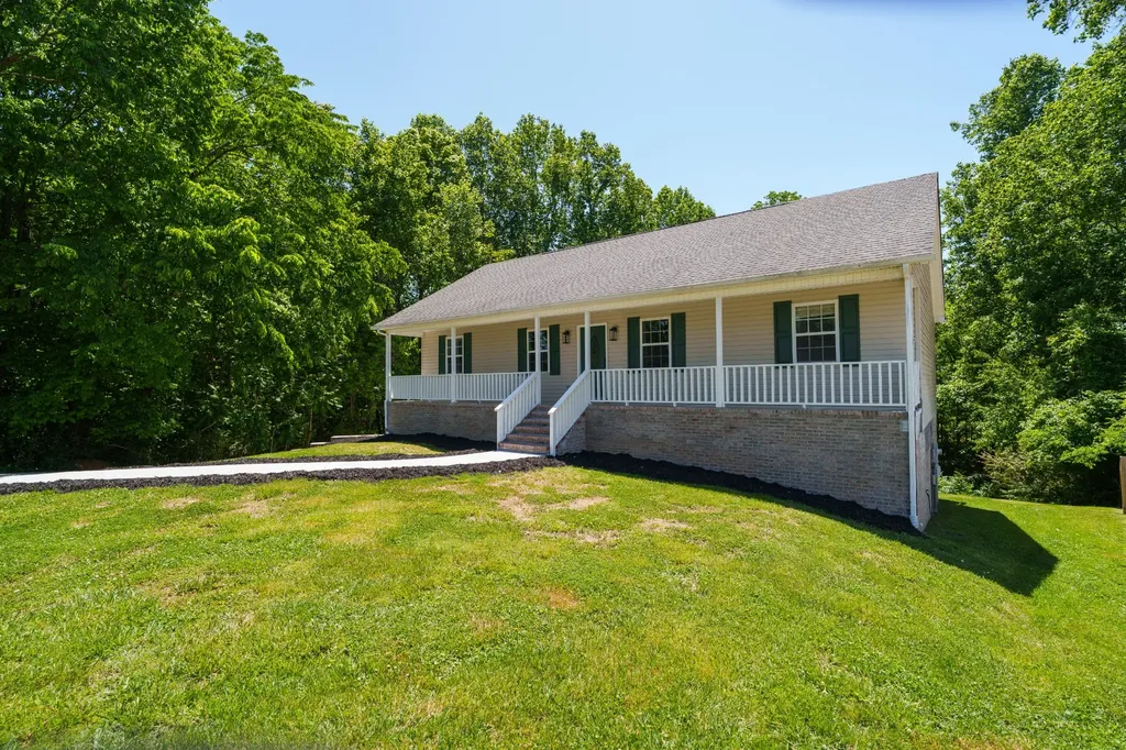 3784 Brookwood Drive Cookeville TN 38501