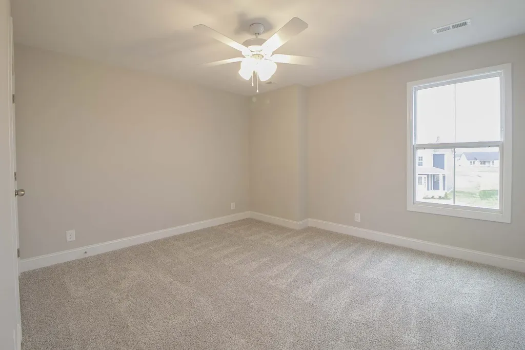 2074 Ireland Way Clarksville TN 37042