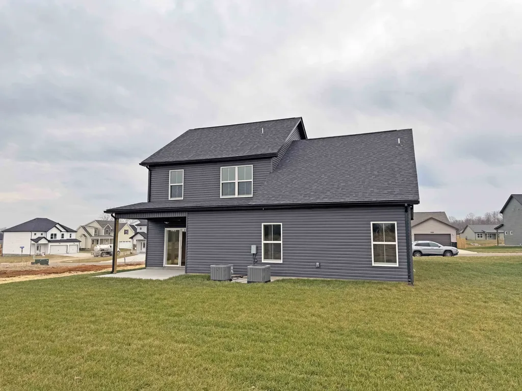 2074 Ireland Way Clarksville TN 37042