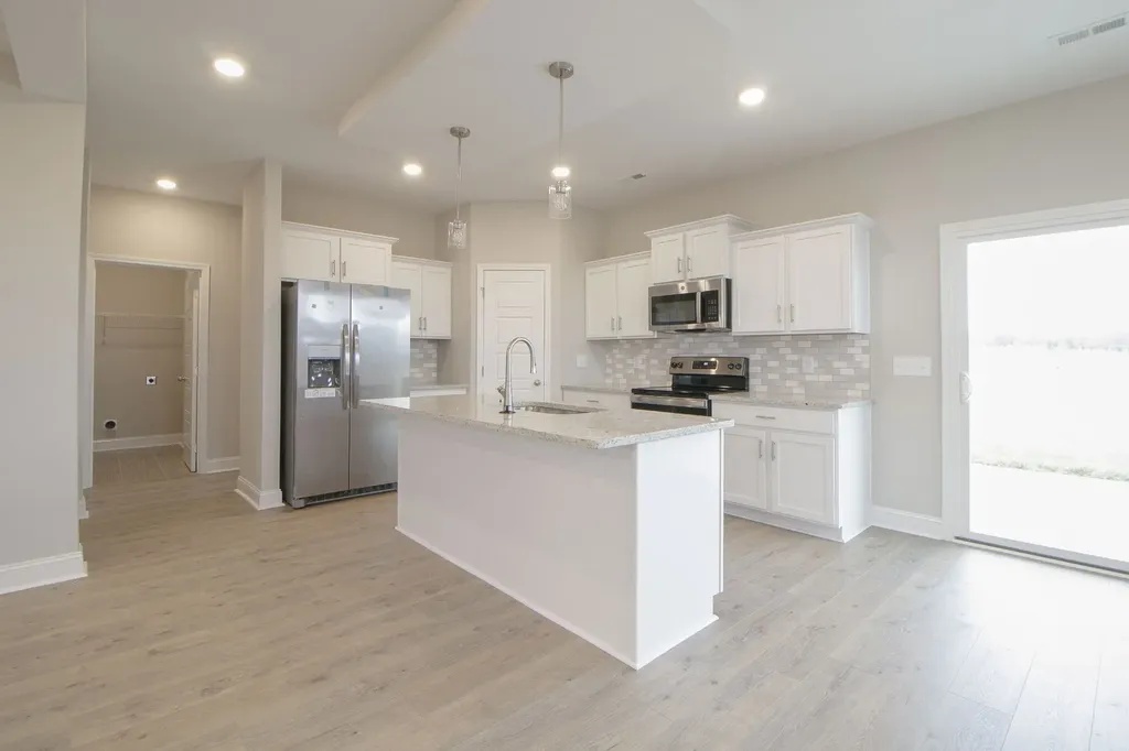 2074 Ireland Way Clarksville TN 37042