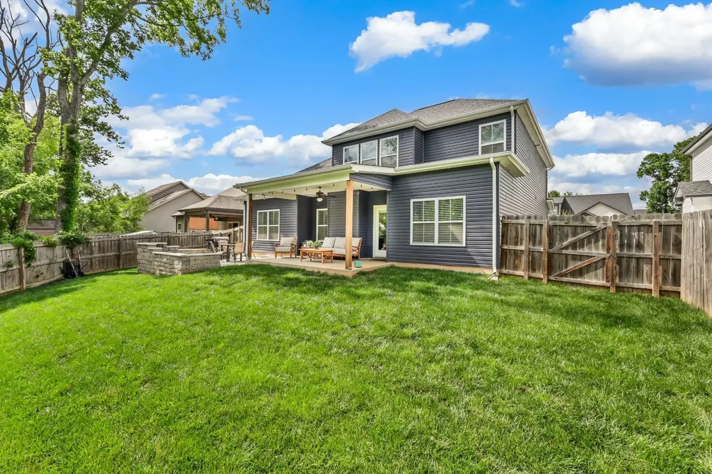 323 Crusaw Drive Clarksville TN 37043
