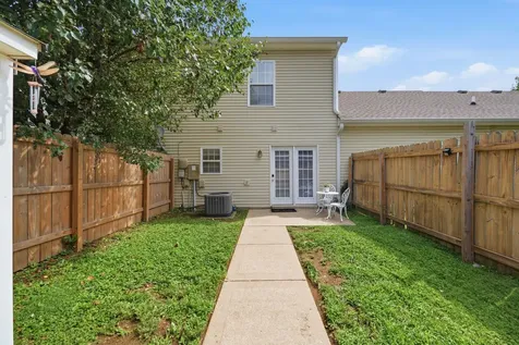 919 Seven Oaks Boulevard Smyrna TN 37167