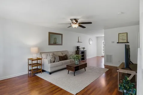 919 Seven Oaks Boulevard Smyrna TN 37167