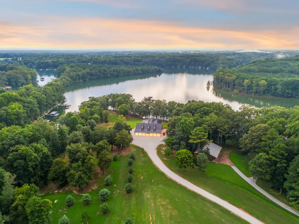 323 Sunset Cove Lane Winchester TN 37398