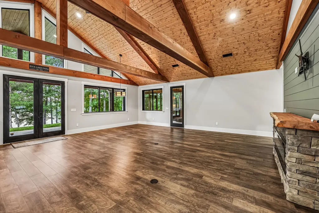 323 Sunset Cove Lane Winchester TN 37398