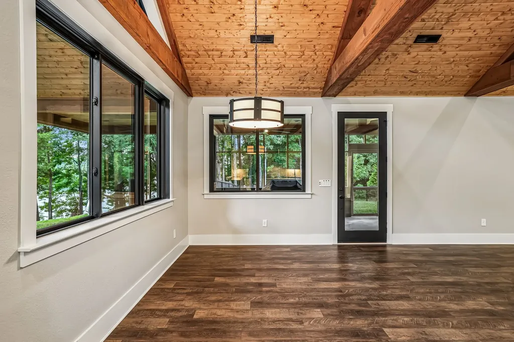323 Sunset Cove Lane Winchester TN 37398