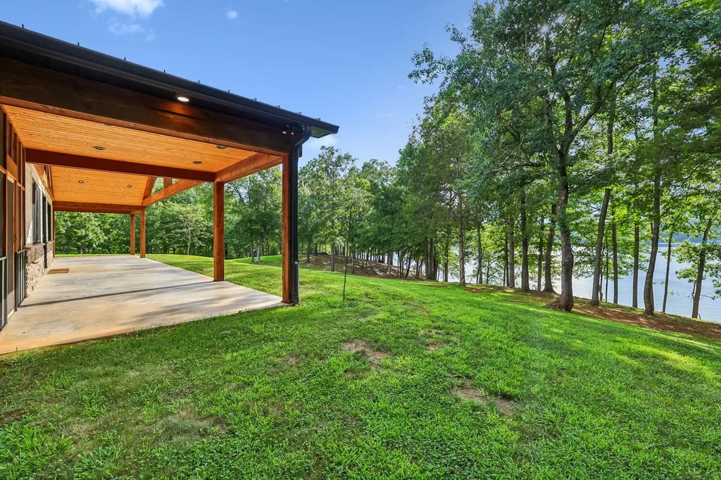 323 Sunset Cove Lane Winchester TN 37398