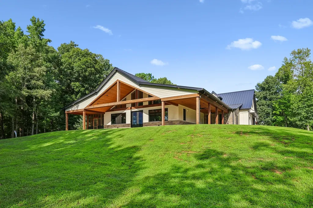 323 Sunset Cove Lane Winchester TN 37398