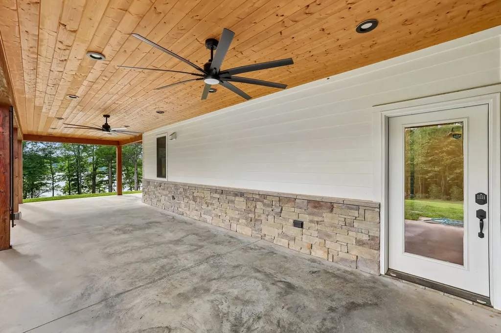323 Sunset Cove Lane Winchester TN 37398