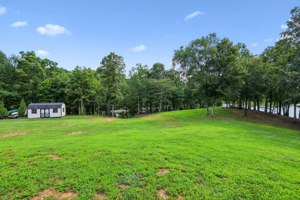 323 Sunset Cove Lane Winchester TN 37398