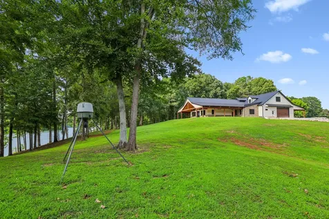 323 Sunset Cove Lane Winchester TN 37398