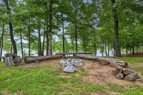 323 Sunset Cove Lane Winchester TN 37398