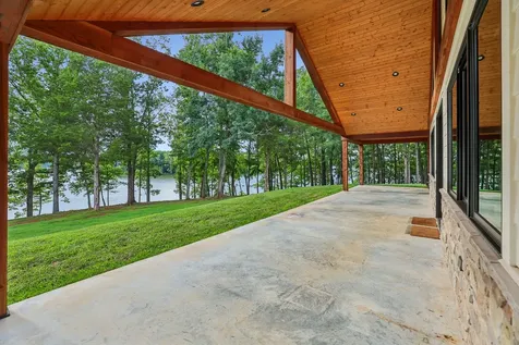 323 Sunset Cove Lane Winchester TN 37398
