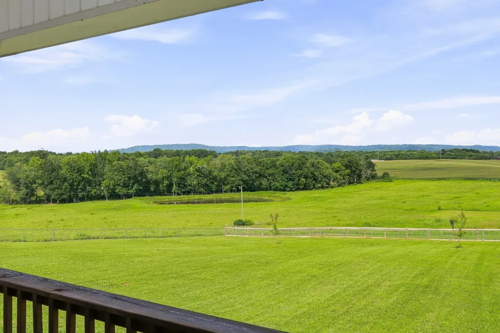 1719 Purvin Lollar Road Sparta TN 38583