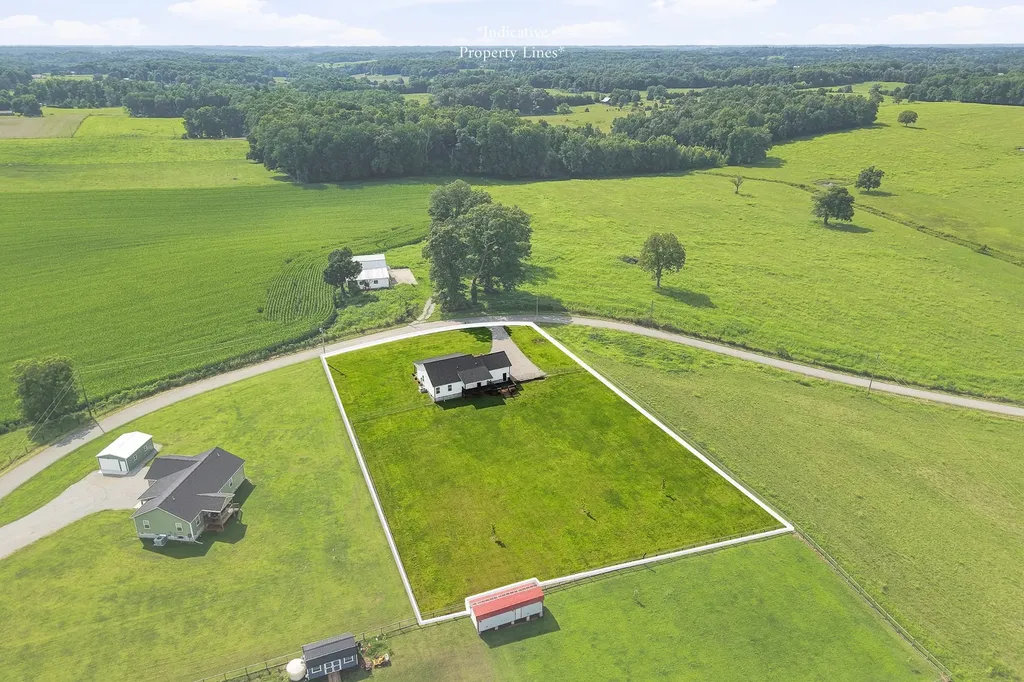 1719 Purvin Lollar Road Sparta TN 38583