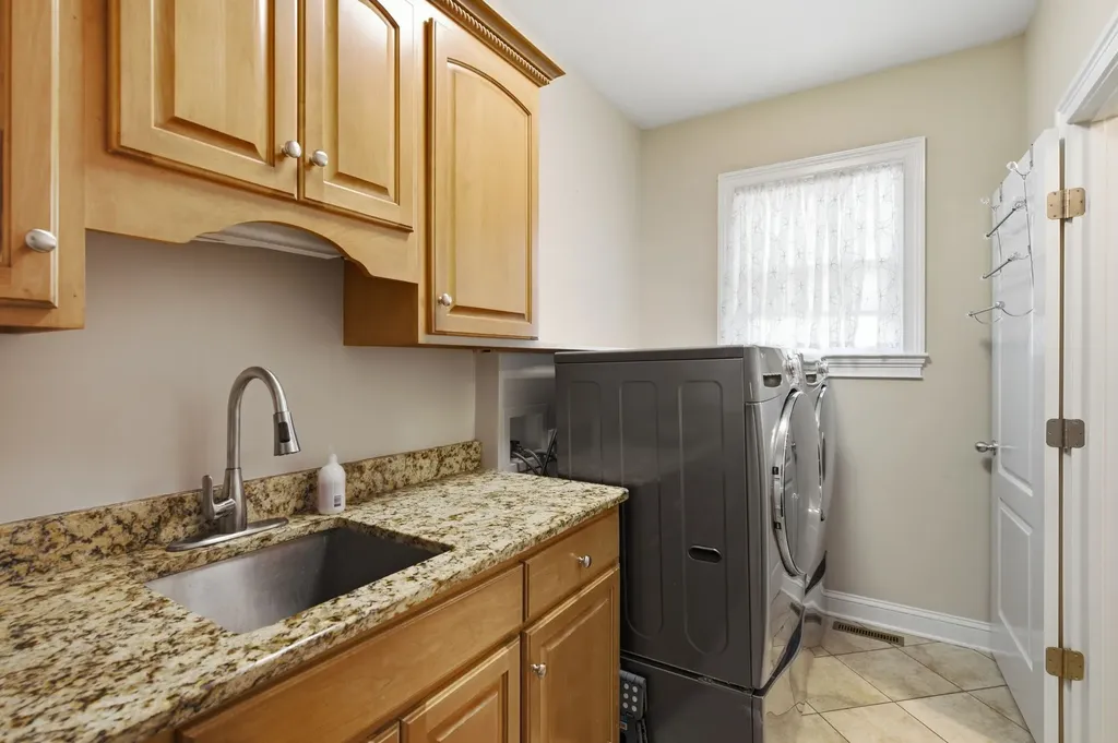 114 Collinwood Drive Gallatin TN 37066