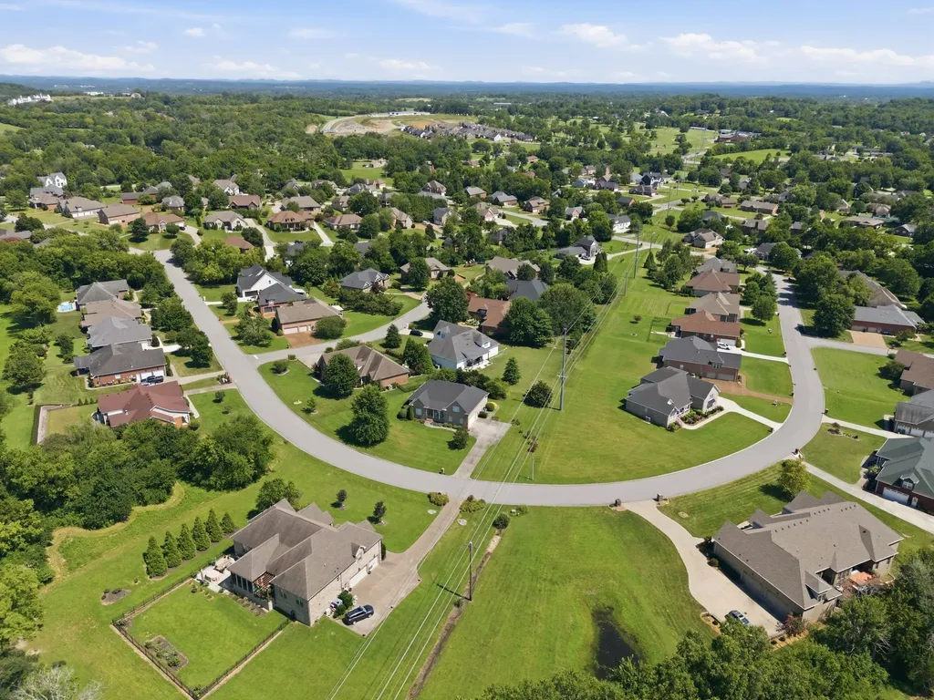 114 Collinwood Drive Gallatin TN 37066