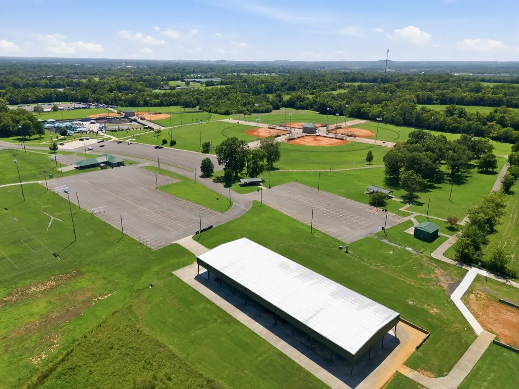 114 Collinwood Drive Gallatin TN 37066
