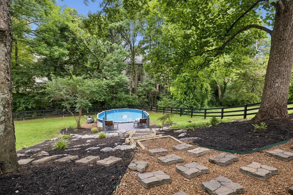 5915 Kinsdale Drive Nashville TN 37211