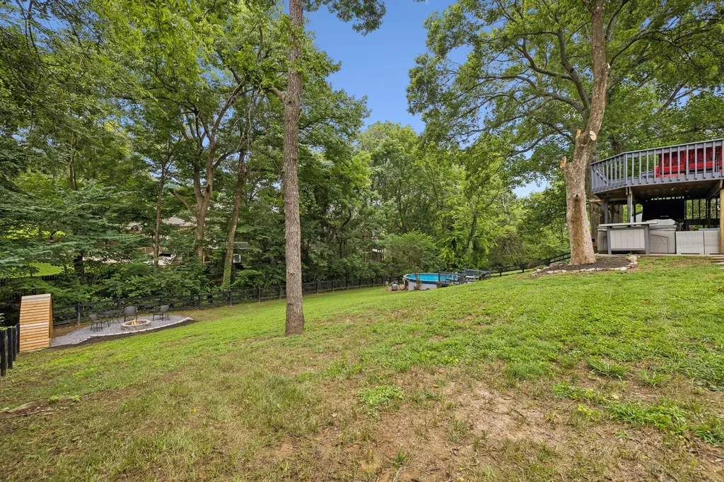 5915 Kinsdale Drive Nashville TN 37211