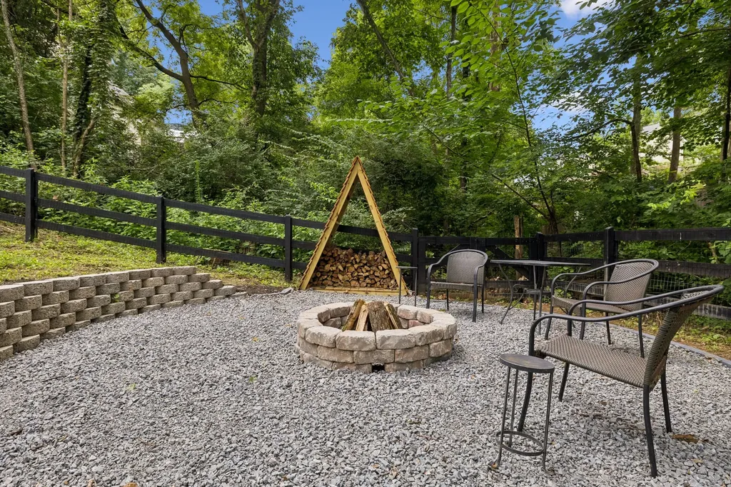 5915 Kinsdale Drive Nashville TN 37211