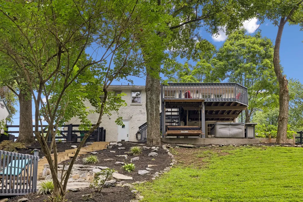 5915 Kinsdale Drive Nashville TN 37211