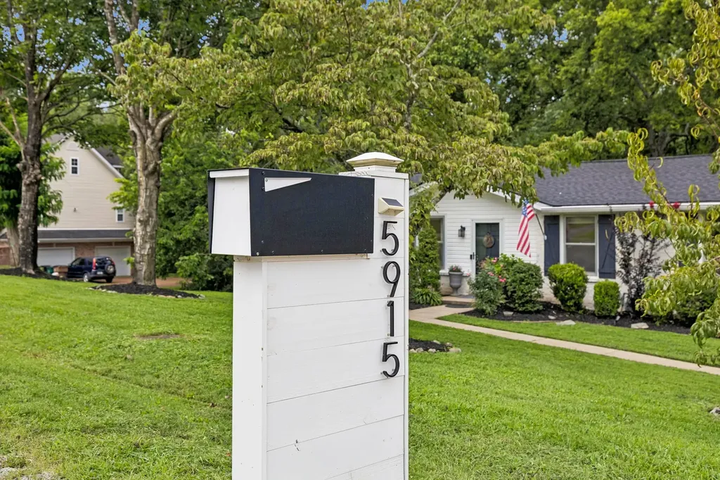 5915 Kinsdale Drive Nashville TN 37211