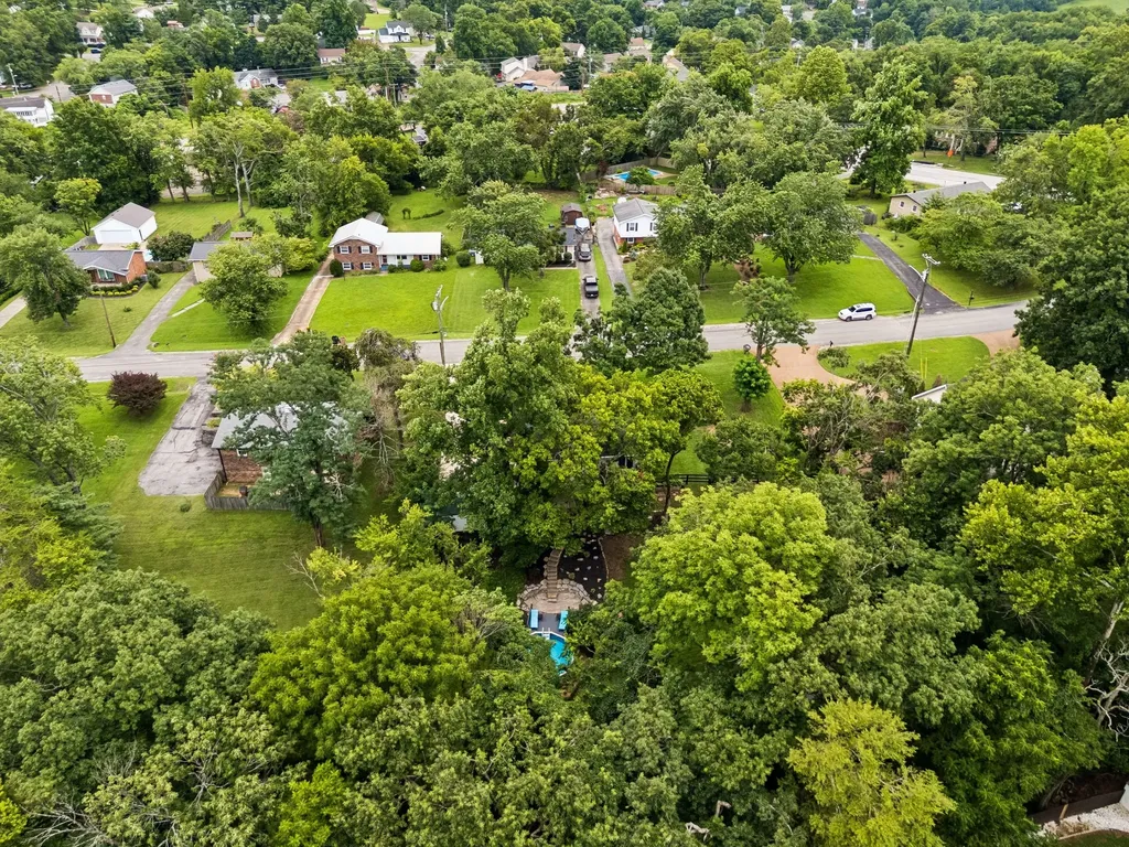 5915 Kinsdale Drive Nashville TN 37211
