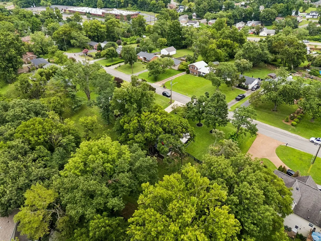5915 Kinsdale Drive Nashville TN 37211