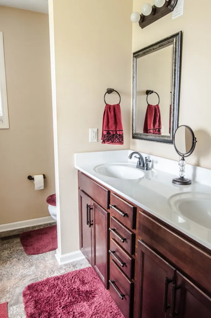 676 Crestone Court Clarksville TN 37042