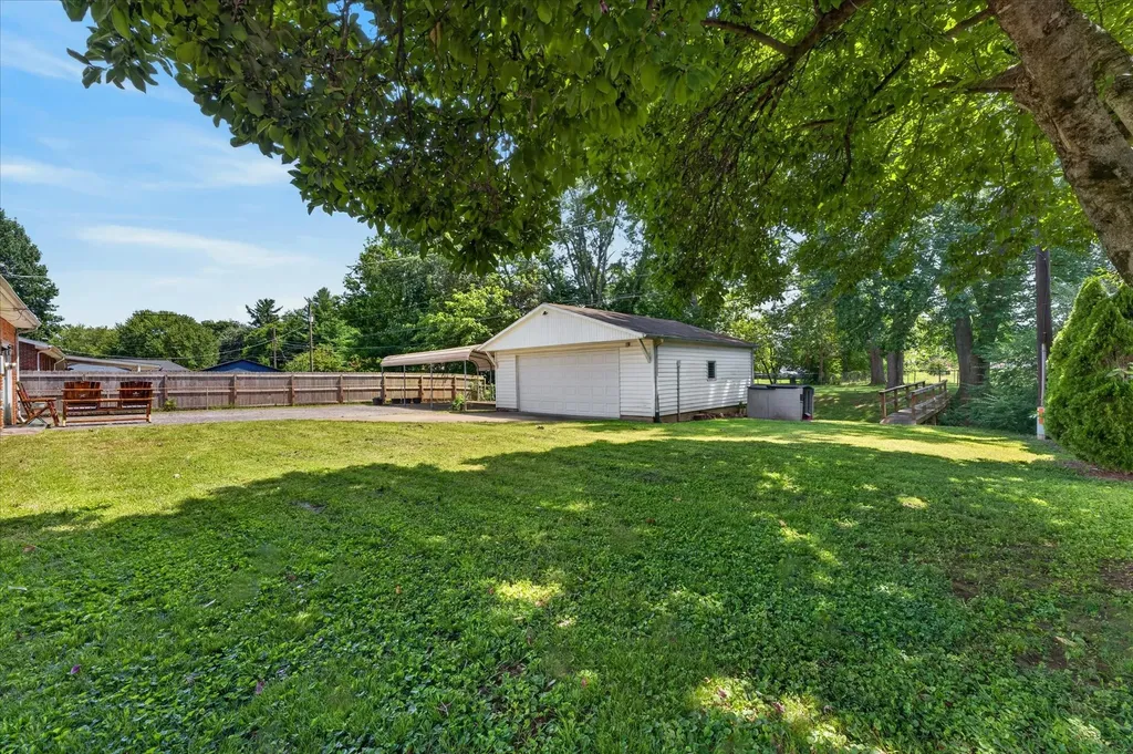 2404 Green Acres Drive Clarksville TN 37042