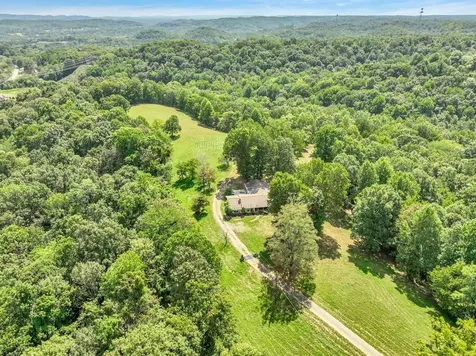 8455 Lewis Road Nashville TN 37221