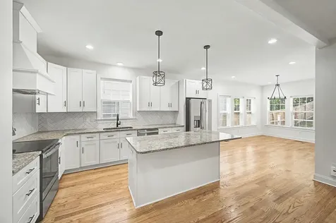 1518B Dugger Drive Nashville TN 37206