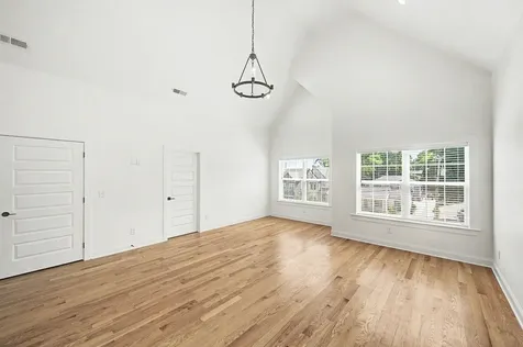 1518B Dugger Drive Nashville TN 37206