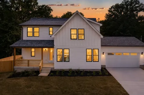 927 Currey Road Nashville TN 37217