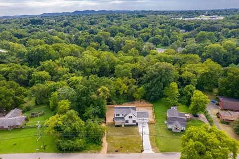 927 Currey Road Nashville TN 37217