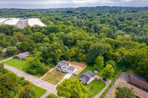 927 Currey Road Nashville TN 37217