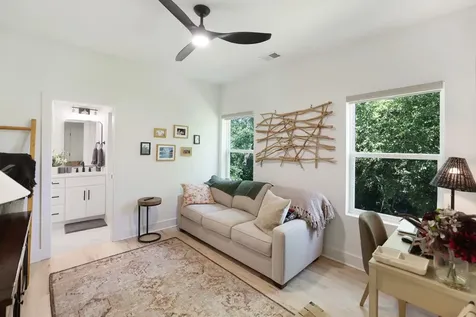 2305 Oak Court Nashville TN 37206